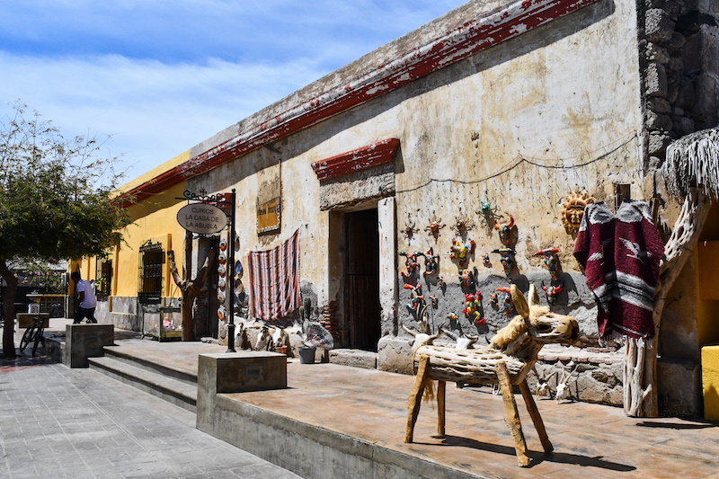 Loreto is one of the most beautiful pueblos magicos in Mexico, located in Baja California Sur