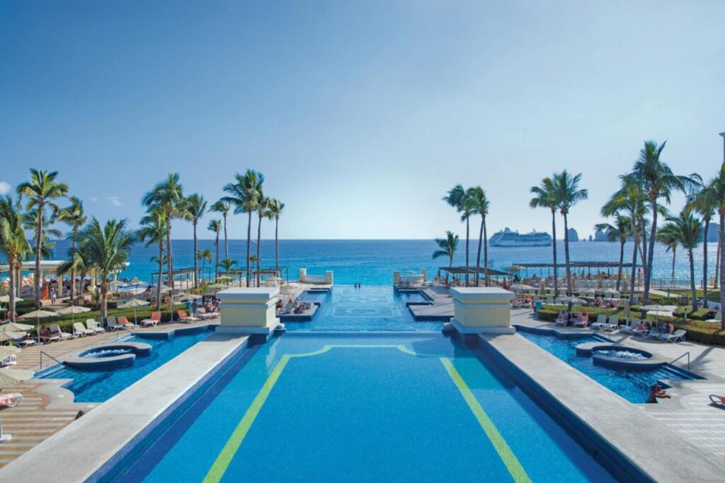 Riu Palace is a Cabo resort that boasts superb views of the Sea of Cortez 